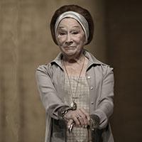 Az Örkény Színházban Békés Itala tizenkét éve alakítja Cs. Bruckner Adelaida szerepét Örkény István Macskajátékában